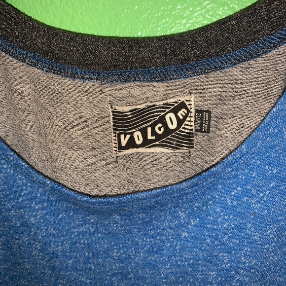 Volcom Light weight long sleeve wide neck sweater - Picture 3 of 4